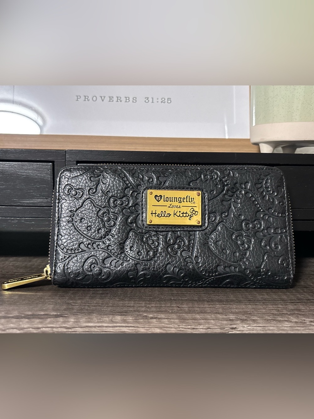 Loungefly Loves Hello Kitty Embossed Zip Around Wallet